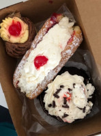 Borrelli's Bakery food