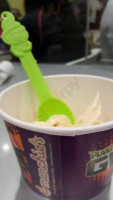 Menchie's Frozen Yogurt food