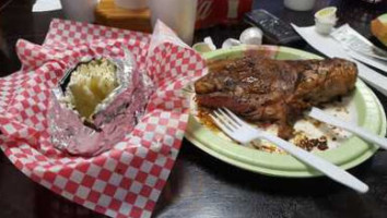 Dewey's Bbq Grill food