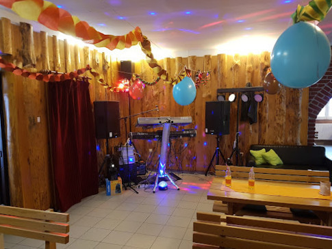 Alsó Klub Pizzéria Kint