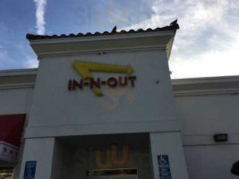 In-n-out Burger food