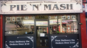 Stokemoores Pie And Mash food