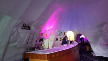 Village Igloo La Rosiere food