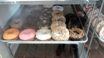 Cherri's Donuts food