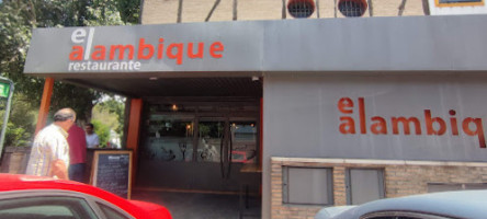 El Alambique food