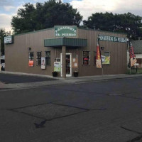 El Pueblo Bakery outside