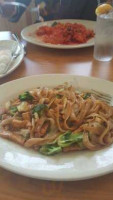 Doson's Noodle House food