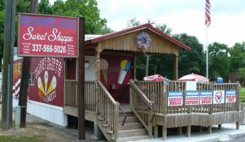 Red, White And Blue Sweet Shoppe outside