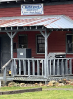 Rockford General Store food