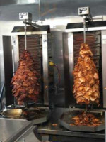 Los Tacos Al Pastor food