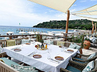 Tropezina Beach food