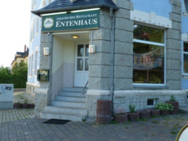 Entenhaus outside