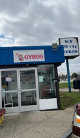 My Big Fat Gyros outside