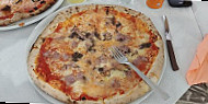 Pizzeria Le Divine food