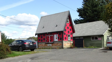 Ladybug Espresso outside