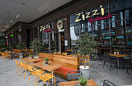 Zizzi inside