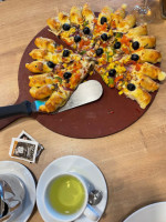 Pizza Hut Marina Vilamoura food