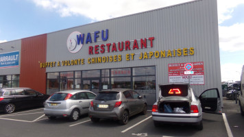 Wafu Buffet a Volonte outside