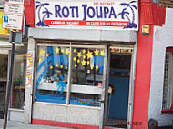 Roti Joupa outside