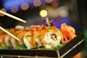 Sushi Mambo food