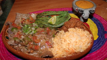 La Mexicanada food