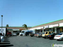 Jack's Donuts outside