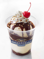 Ghirardelli Chocolate Outlet Ice Cream Shop food