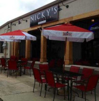 Nicky's Pizzeria inside