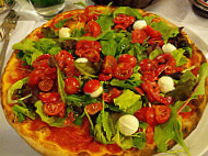 Pizzeria Vecchia Napoli food