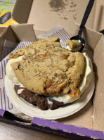 Insomnia Cookies food