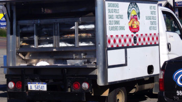 Doralane Pastries outside