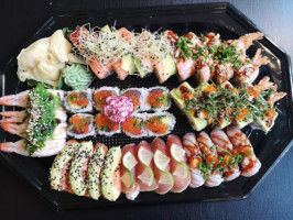 Deluxe Sushi food