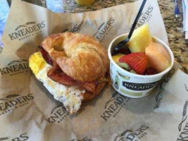 Kneaders Bakery Cafe food