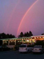 Queen City Diner outside