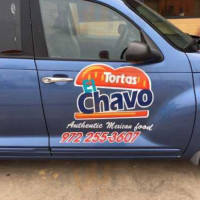 Tortas El Chavo outside