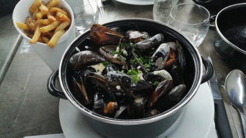 Le Sexton Cote Mer food