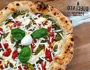 Duecento Grammi Pizzeria Gourmet food