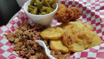 Carolina Barbecue food