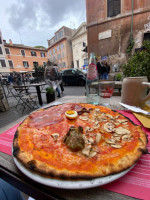 L’elementare Pizza E Birra A Ricreazione food