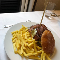 Tells Hohle Gasse Restaurant & Steakhouse food