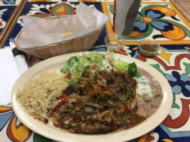 Mi Ranchito food