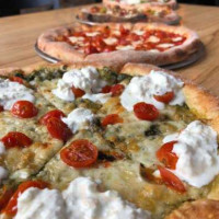 Stix 'n Brix Wood Fired Pizza food