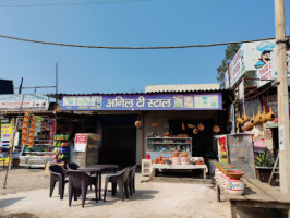 Chandigadhiya Da Dhaba inside