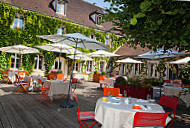 Hostellerie Des Clos Officiel food