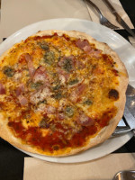 Pizzeria Niff-niff food