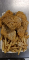 Harold's Chicken Shack food