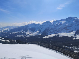 Mountain Inn Kronberg inside