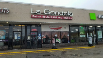 La Gondola food