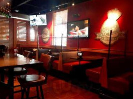 Red Robin Gourmet Burgers And Brews inside