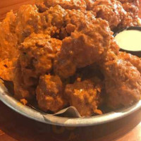 Hooters food